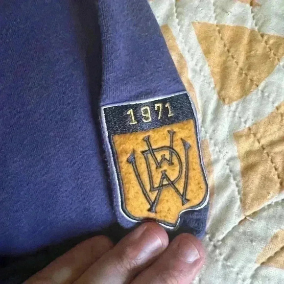 Disney Parks Retro 1971  Blue Crew Neck Spirit Sweatshirt Women’s Sz 2XL - Picture 4 of 5